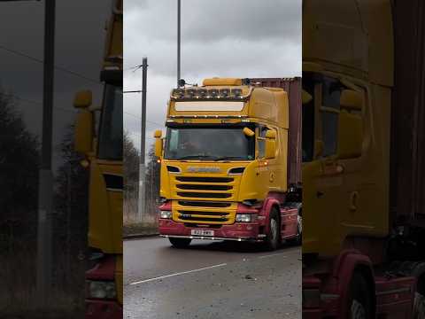 Scania R580 V8 and Volvo FH #truck at Trafford Park #shortvideo #shorts #youtubeshorts