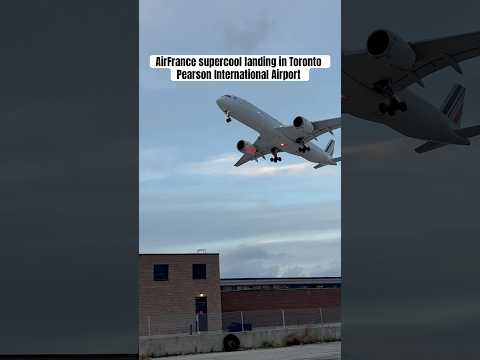 Airfrance supercool landing in Toronto Canada