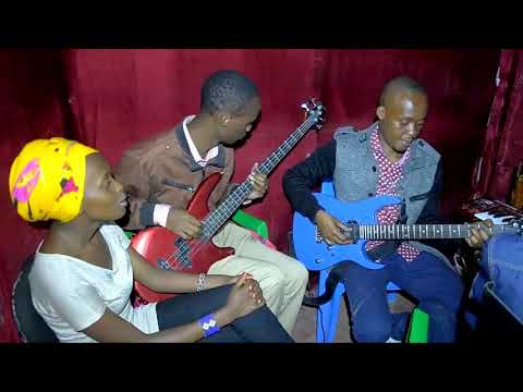 TUTETO TWILI - Wilberforce musyoka ( cover by vicky Mwangi)