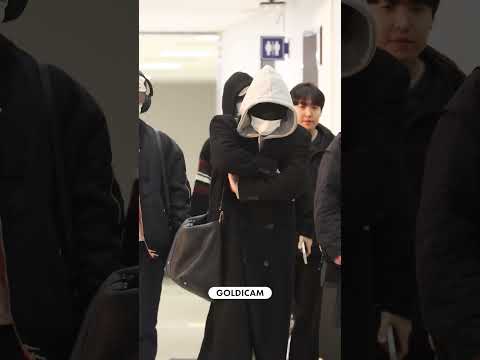 [GOLDIcam] 투모로우바이투게더 | TXT | TOMORROW X TOGETHER | 공항패션 | Gimpo Airport |