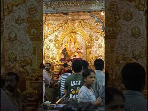 श्रीमंत दगडूशेठ गणपती की जय 😍🙏#pune #ganpatibappamorya