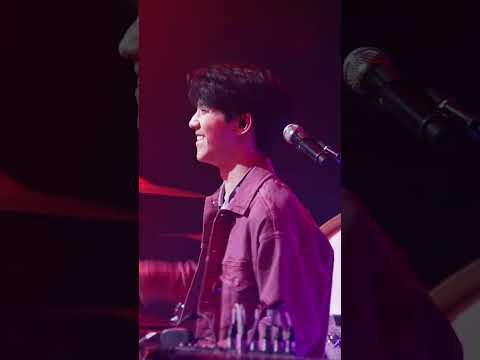 [LIVE CAM] 도운 - Get Lucky & Blood @ 2019 2ND WORLD TOUR 'GRAVITY'