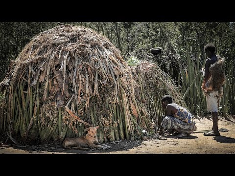 Hadzabe Hut Building - Amazing Traditional House from Natural Materials