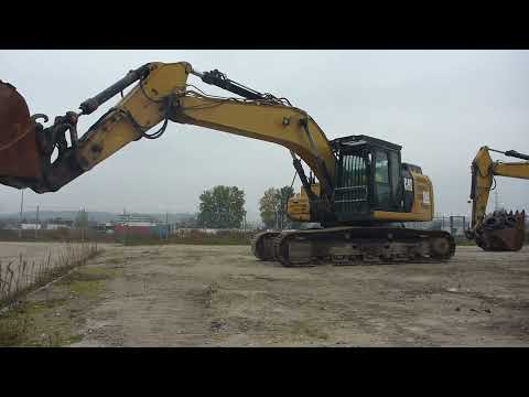 Used Tracked Excavato 2017 Caterpillar 330 FLN with Oilquick and 1 excavator bucket | equippo.com |