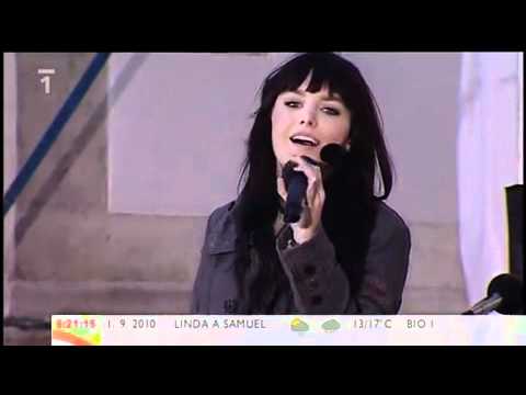 Ewa Farna - "Maska" (Dobré Ráno - 01.09.2010)