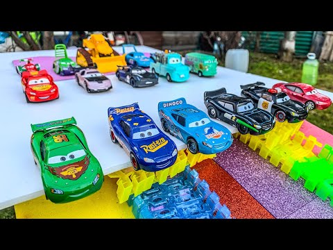 Clean up muddy minicars & disney car convoys! Thomas and Friends and Lightning McQueen