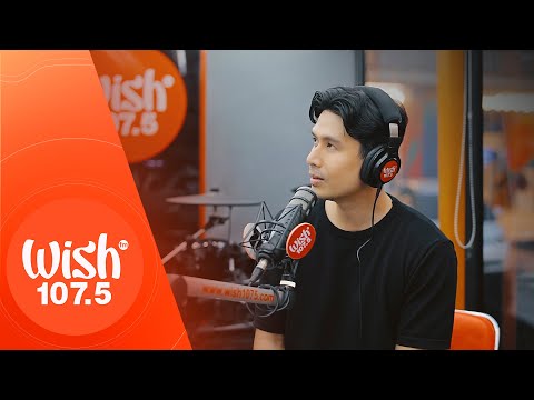 Christian Bautista performs "Vertigo" LIVE on Wish 107.5 Bus