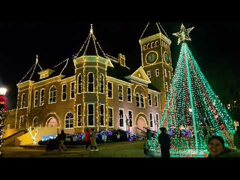 Arkansas: The Insane Christmas Lights You Won't Believe