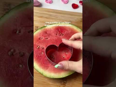 Watermelon Heart Fries with strawberry dipping sauce #shorts #watermelon