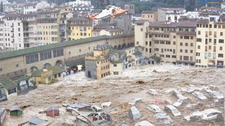 Chaos in Italy ! Italy went underwater: Heavy flooding sweeps away cars and people in Tuscany