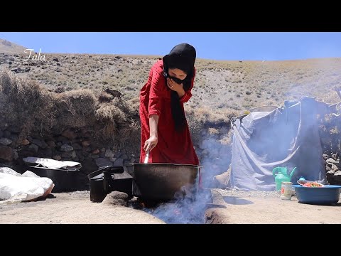 Daily life of nomads | Nomads in central Afghanistan | Work and daily life of nomads girls