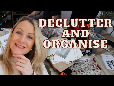 DECLUTTER AND MICRO ORGANISING WITH ME! MINIMISING AROUND THE HOUSE. Lara Joanna Jarvis Home