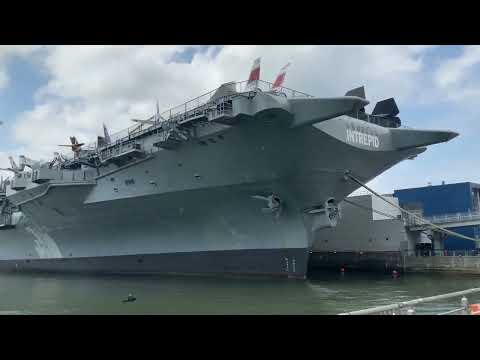 Astonishing Aircraft Carrier Facts!  From Hangars to High Seas #AircraftCarriers #SeaPower #NavalEng