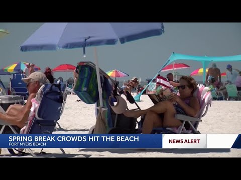 Fort Myers Beach businesses thriving as spring break crowds grow