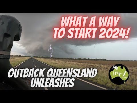 WHAT A WAY TO KICKOFF 2024 A MASSIVE STORM SENDS US RUNNING | FINALLY LEAVING QUEENSLAND - Ep29