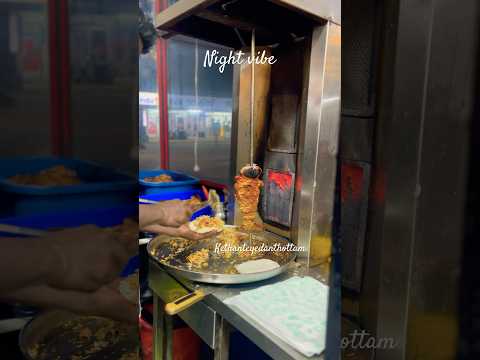 സ്വർഗം മാമ സ്വർഗം😋 #funny #comedy #food #trending #chicken #shawarma #streetfood #foodie #ytshorts