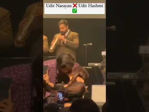 UDIT NARAYAN VIDEO KISSING GIRL FAN  IN FRONT OF PUBLIC #uditnarayan #uditnarayansongs #shorts