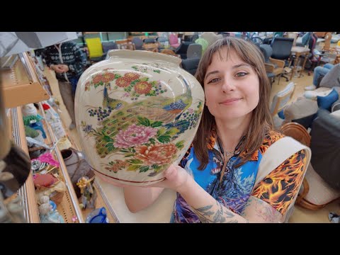 come thrift shopping in japan for my empty apartment | thrift with me vlog ✨️