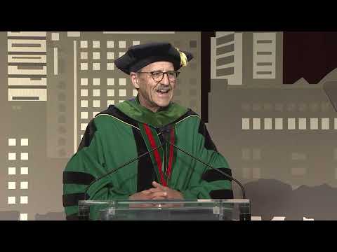 School of Medicine Dean addresses graduating WashU Medicine students 2024