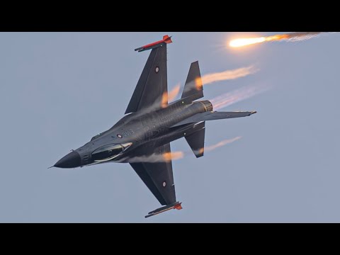 DUSK ILLUMINATED BY ROYAL DANISH AIRFORCE F-16 DISPLAY AT SANICOLE AIRSHOW 2024 - 4K