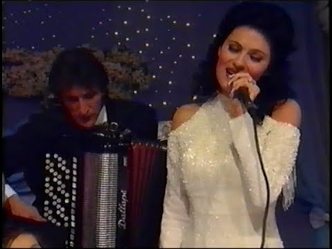 Ceca - Djurdjevdan - (LIVE) - Svadba 1995