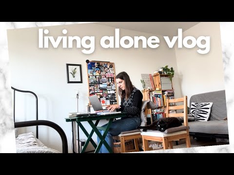 Living Alone Vlog #12 | new job, simple home office set-up in my studio apartment & grocery haul