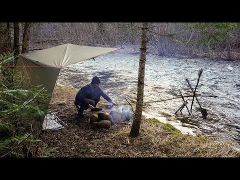 Solo Bushcraft Camping - Rotisserie Chicken Water Wheel