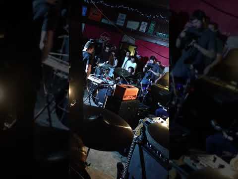 GIRAFFES? GIRAFFES! - School (Nirvana Cover) [LIVE 2013]