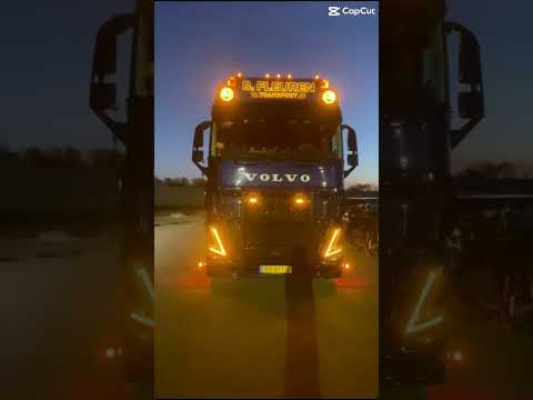 Hee kom naar smurfen land #automobile #trucker #soyouwanttobeatruckdriver