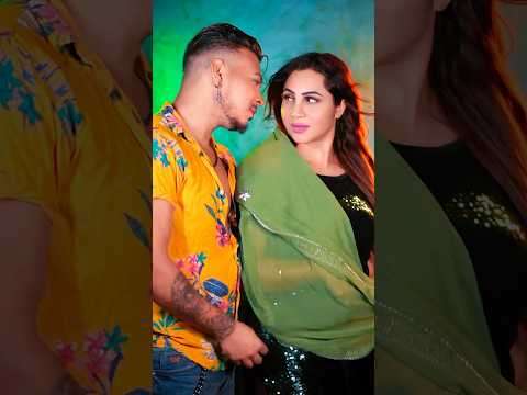 Sheeshe wali Chunni 🥰 #trending #youtubeshorts #eshanmasih #newsong #rap #yoyohoneysinghnewsong