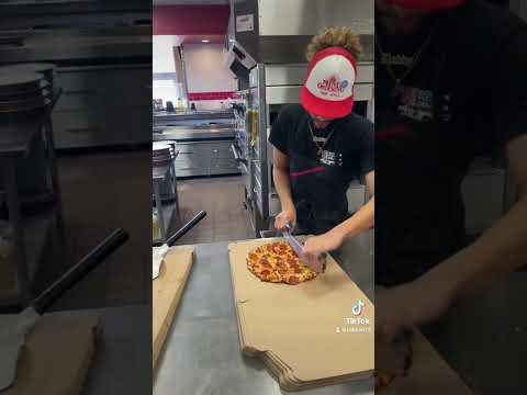 Cutting pizza #pizza #work #dominos