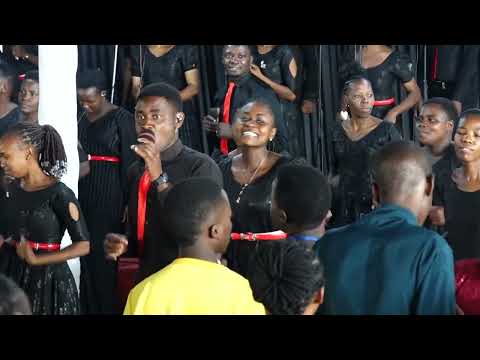 UMEINULIWA JUU-SHALOM VINE SINGERS(LIVE AT FPCT SHALOM TEMPLE)