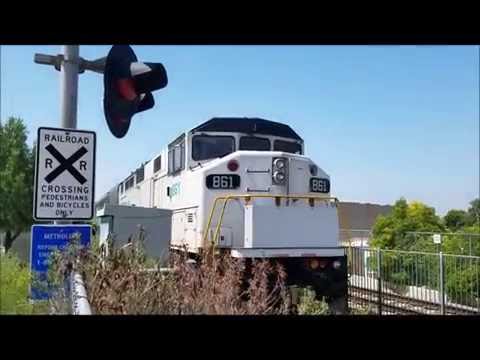 Metrolink Departs Chatsworth Station