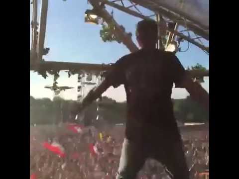 Headhunterz @ Defqon.1 2016 Legends [DJ Booth View]