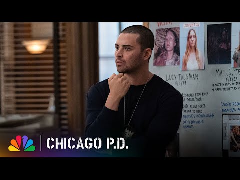 Cook and Torres Chase a Young Teenage Girl Who Is a Potential Perp | Chicago P.D. | NBC